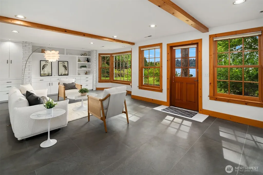 15011 58th Lane NE Kenmore WA 98028