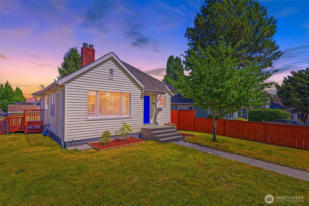1046 5th Street Bremerton WA 98337