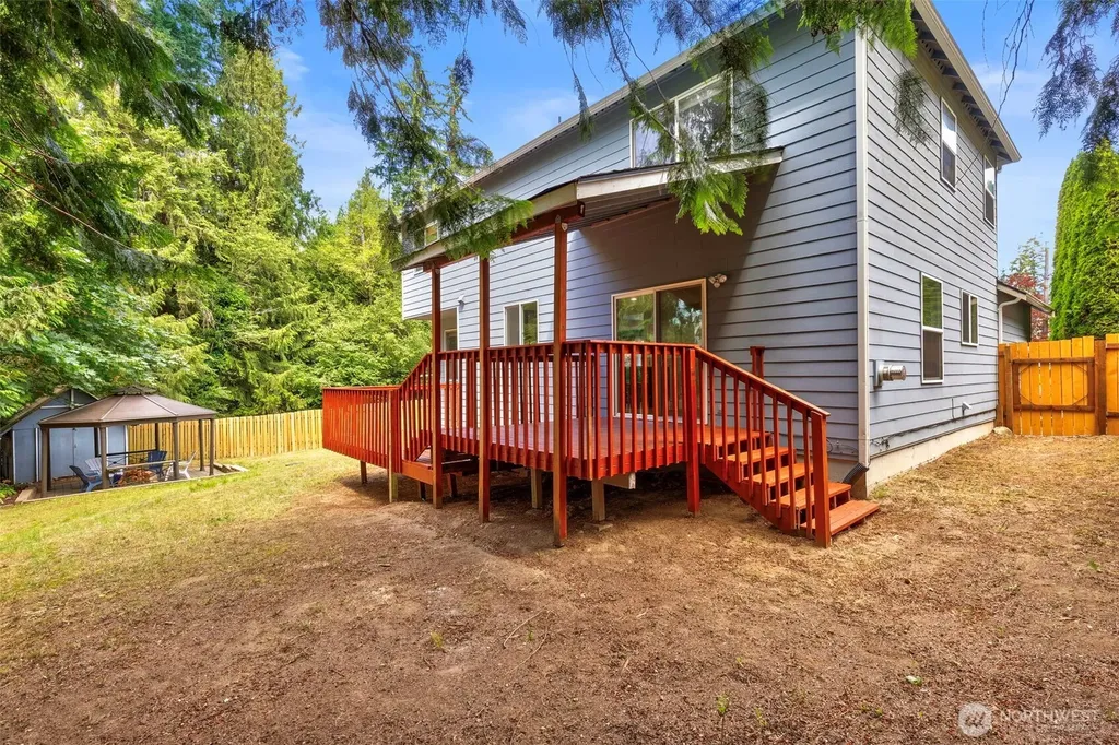 7475 Arcade Place NW Bremerton WA 98311