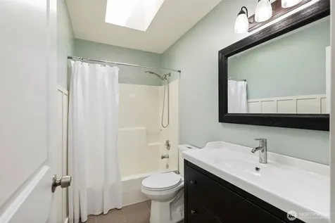 7475 Arcade Place NW Bremerton WA 98311