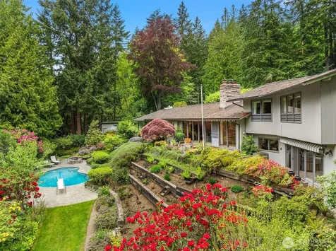 114 NW Highland Drive Shoreline WA 98177