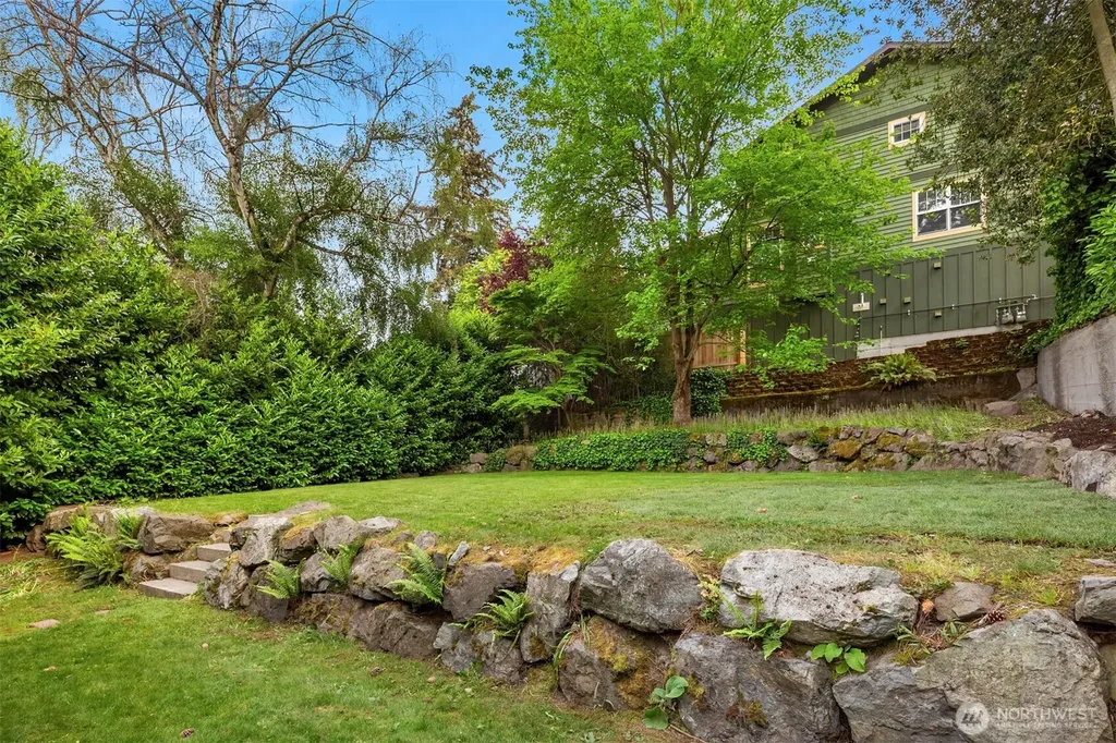 409 W Dravus Street Seattle WA 98119