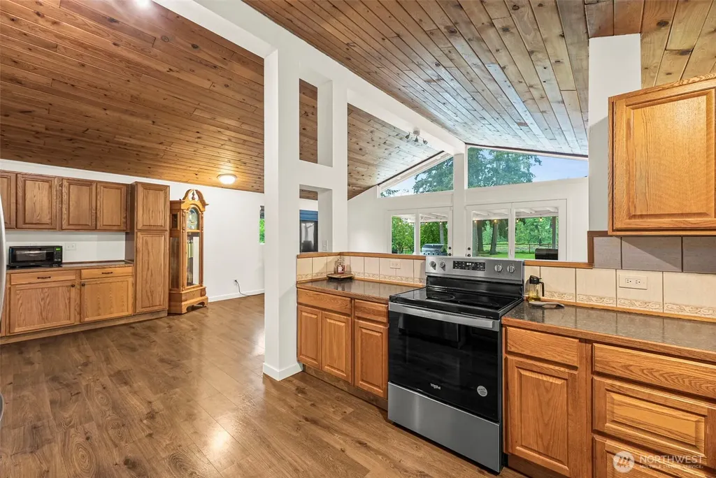 7613 352nd Street E Eatonville WA 98328