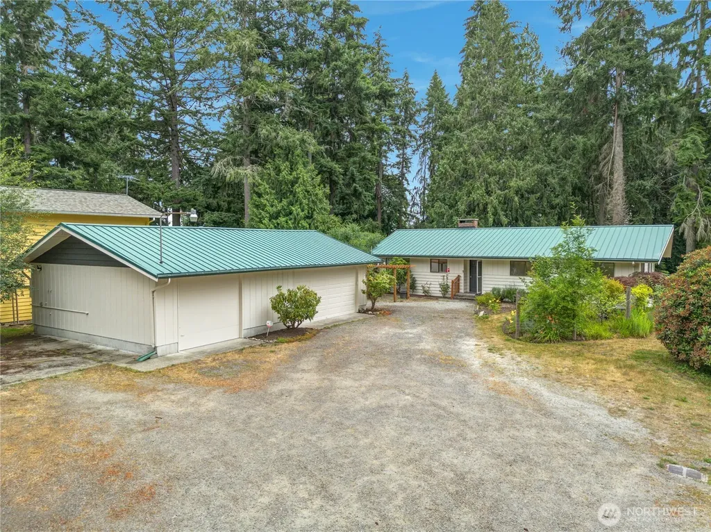 4270 Fir Drive NE Bremerton WA 98310