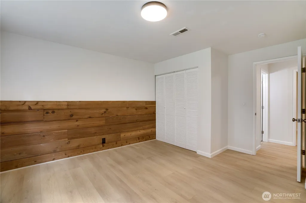 4270 Fir Drive NE Bremerton WA 98310