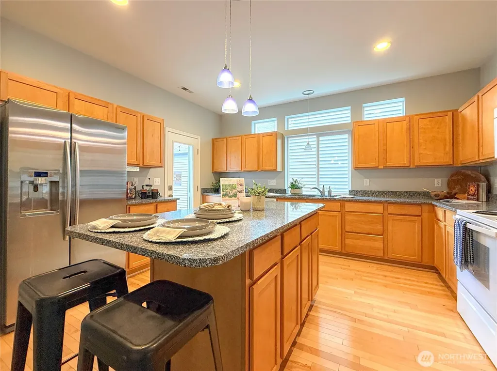 6634 Francis Avenue SE Auburn WA 98092