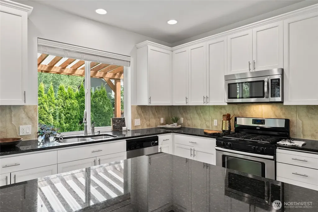 254 Elma Court NE Renton WA 98059