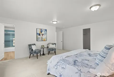 8803 15th Avenue NE Seattle WA 98115