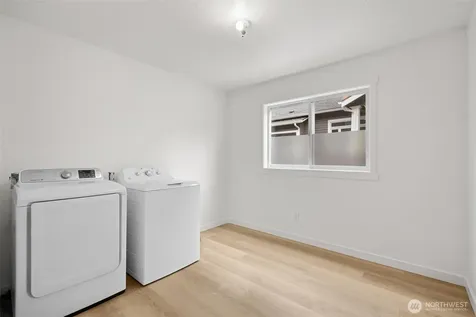 8803 15th Avenue NE Seattle WA 98115