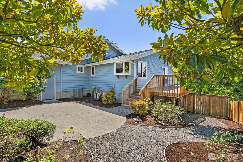 2801 Narrows Place Tacoma WA 98407