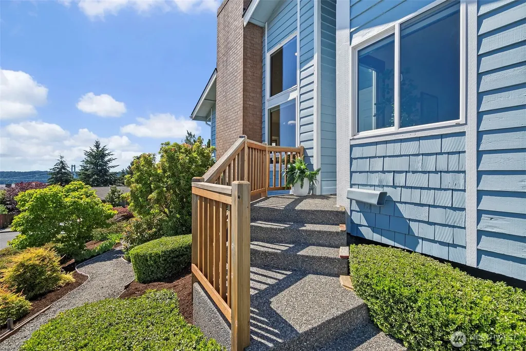 2801 Narrows Place Tacoma WA 98407