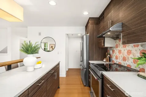 5713 20th Avenue NW Seattle WA 98107