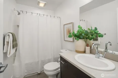 5713 20th Avenue NW Seattle WA 98107