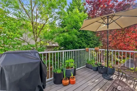 15720 Manor Way Lynnwood WA 98087