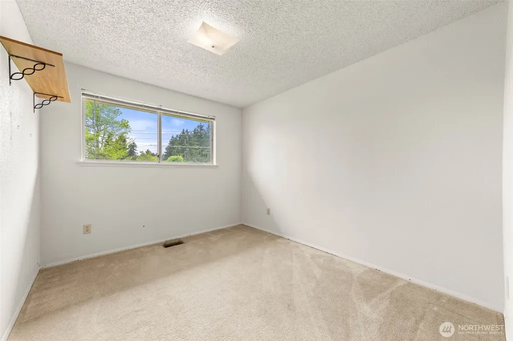 4508 Military Road E Tacoma WA 98446
