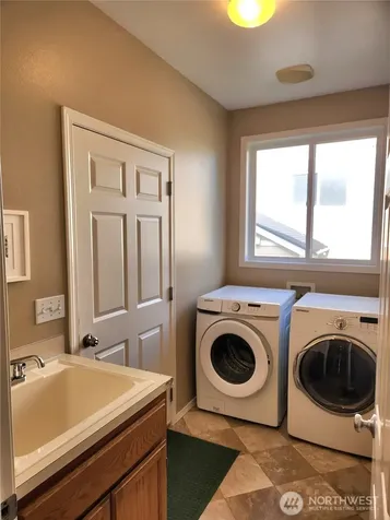 7002 83rd Street Ct E Puyallup WA 98371
