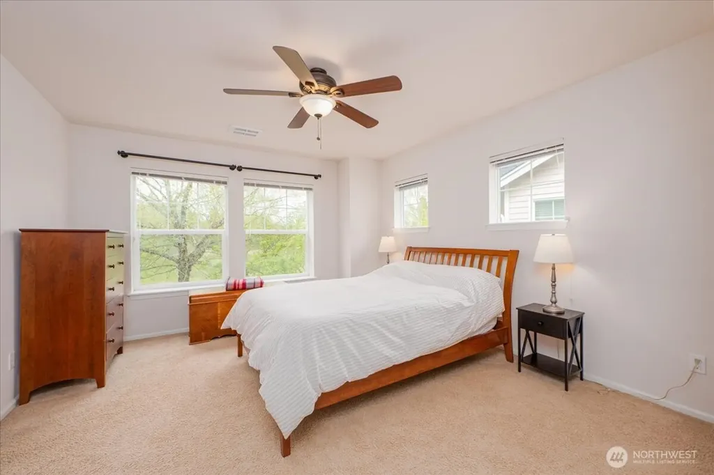 6910 31st Avenue SW Seattle WA 98126