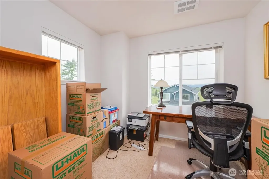 6910 31st Avenue SW Seattle WA 98126