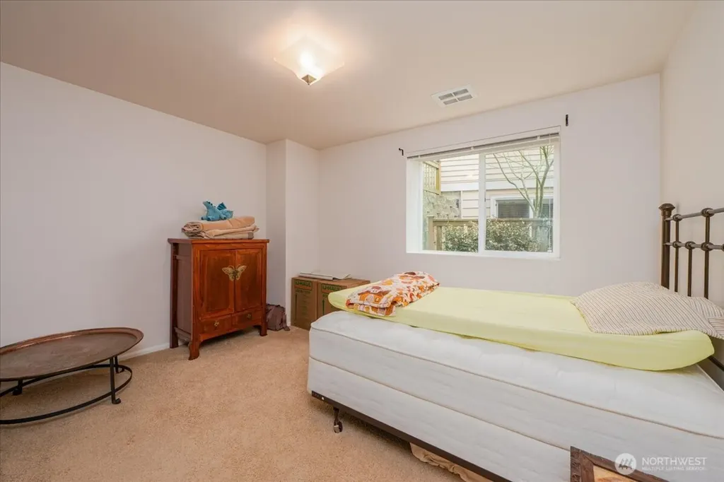 6910 31st Avenue SW Seattle WA 98126