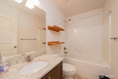 6910 31st Avenue SW Seattle WA 98126