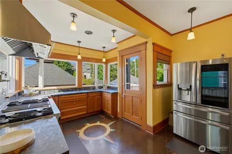 407 N J Street Tacoma WA 98403
