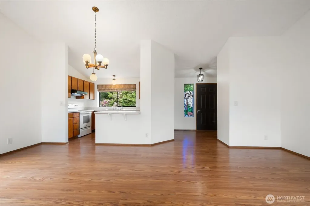 10090 Ogle Road NE Poulsbo WA 98370