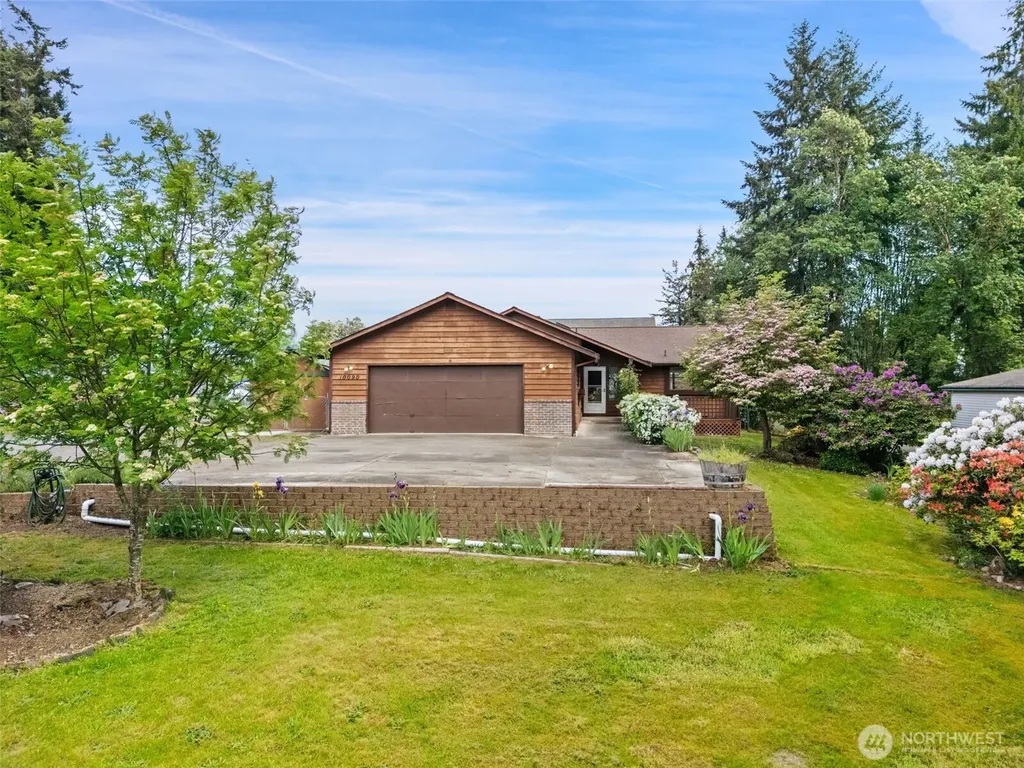 10090 Ogle Road NE Poulsbo WA 98370