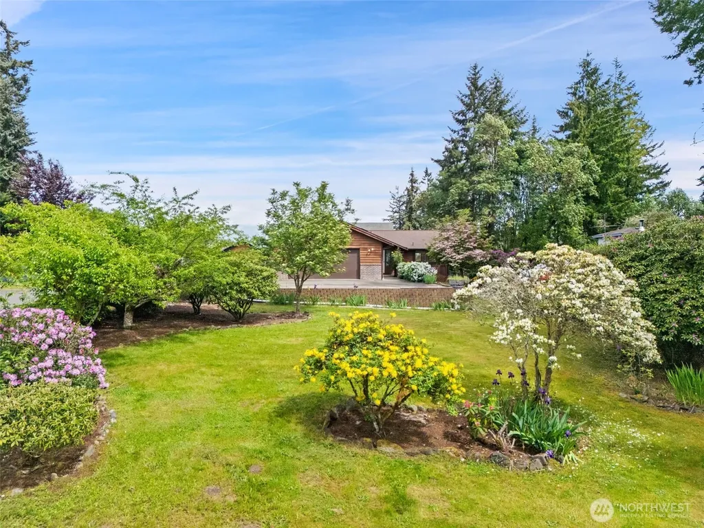 10090 Ogle Road NE Poulsbo WA 98370