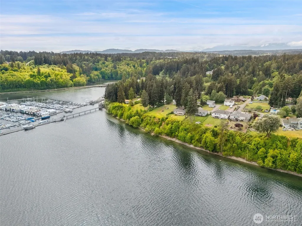 10090 Ogle Road NE Poulsbo WA 98370