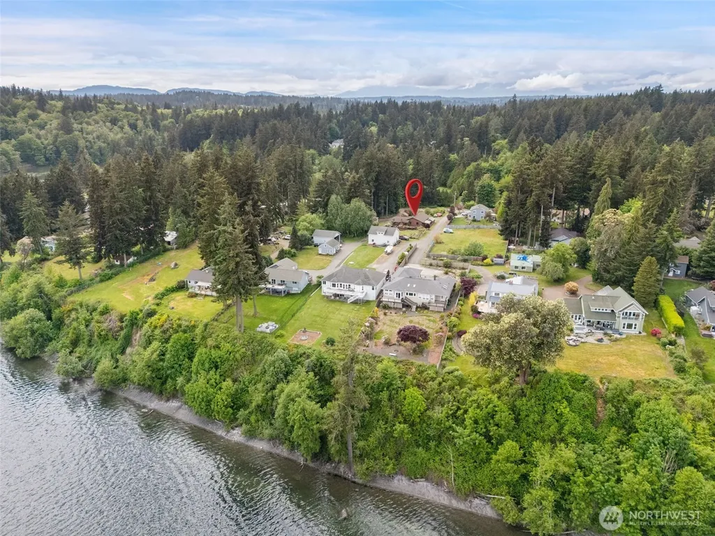 10090 Ogle Road NE Poulsbo WA 98370