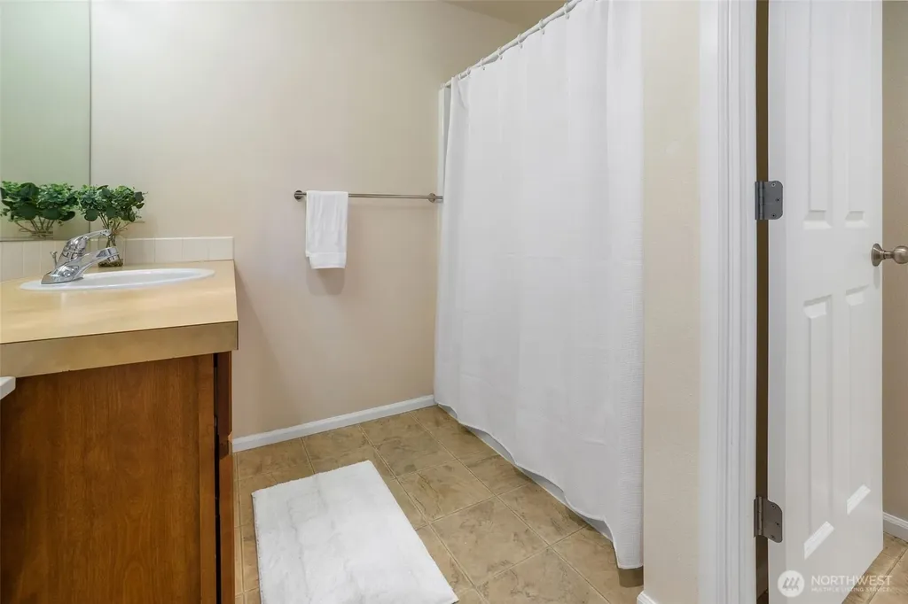 6012 Pennsylvania Street SE Lacey WA 98513