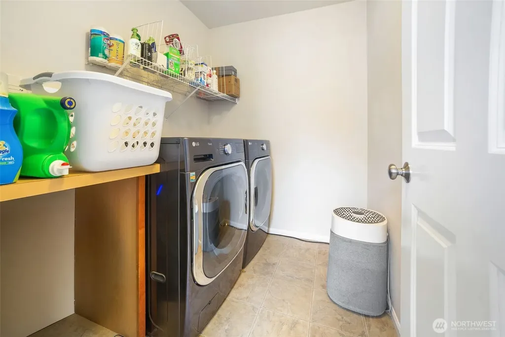 6012 Pennsylvania Street SE Lacey WA 98513