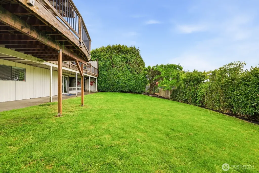 5578 Broad View Avenue NE Tacoma WA 98422