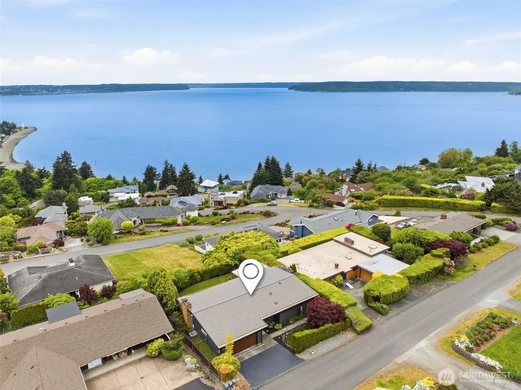 5578 Broad View Avenue NE Tacoma WA 98422