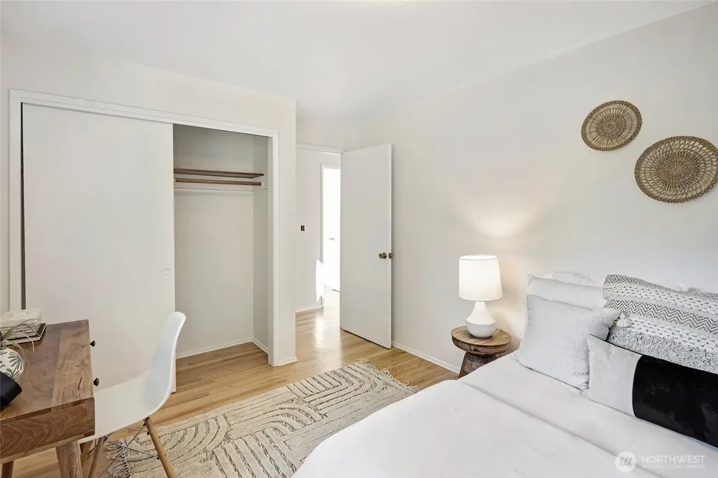 3933 S Mead Street Seattle WA 98118