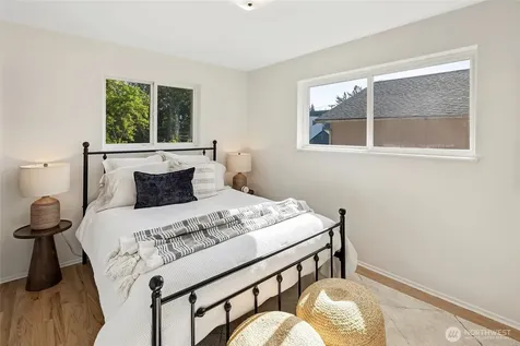 3933 S Mead Street Seattle WA 98118