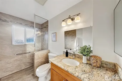 3933 S Mead Street Seattle WA 98118