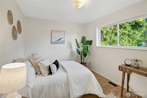 3933 S Mead Street Seattle WA 98118