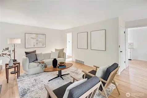 3933 S Mead Street Seattle WA 98118