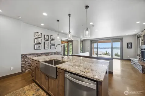 11027 Vernon Road Lake Stevens WA 98258