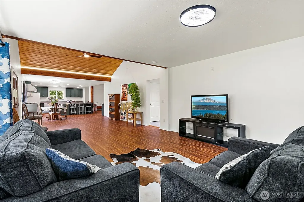 32818 174th Place SE Auburn WA 98092