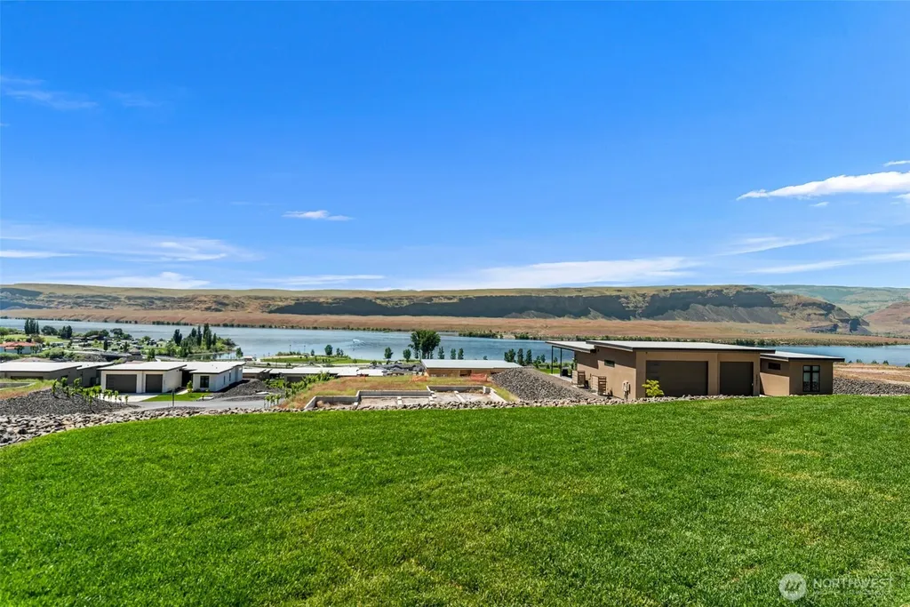 23339 NW Spur Lane Quincy WA 98848