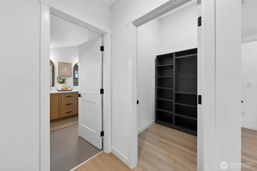 8510 15th Avenue NE Seattle WA 98115
