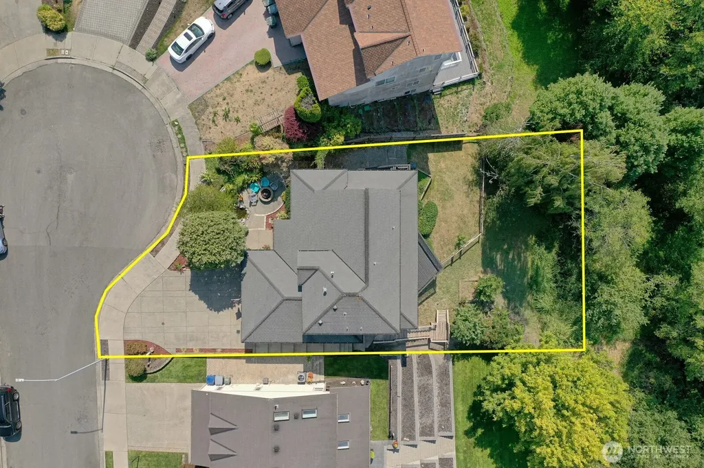 1308 11th Street Pl SW Puyallup WA 98371