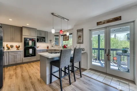 1308 11th Street Pl SW Puyallup WA 98371