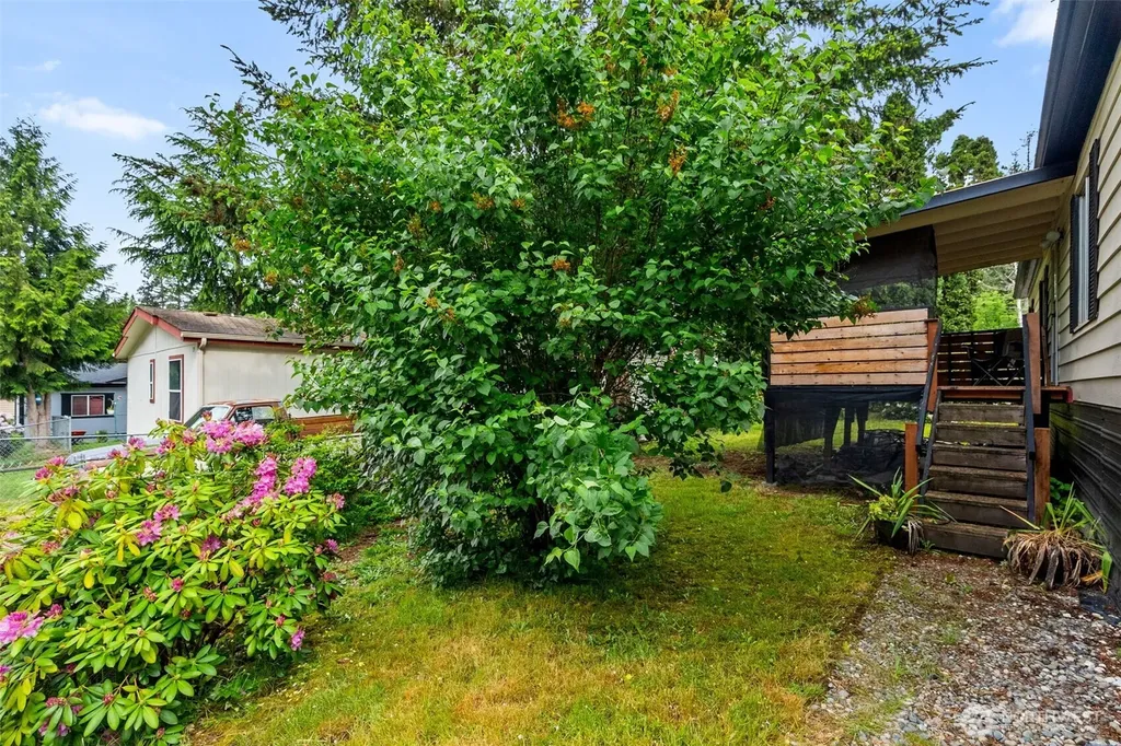 7427 154th Street E Puyallup WA 98375