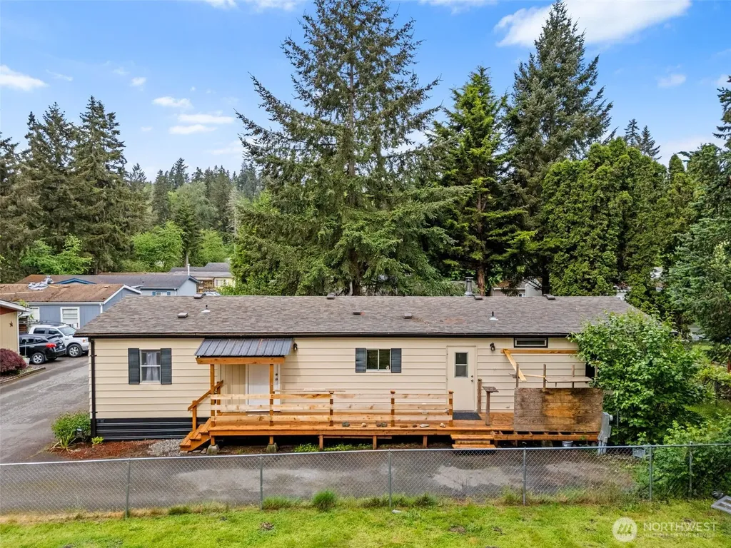 7427 154th Street E Puyallup WA 98375