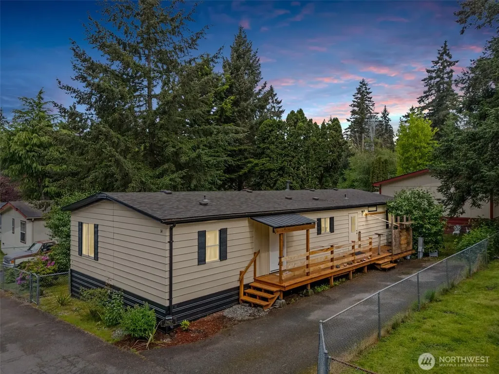 7427 154th Street E Puyallup WA 98375