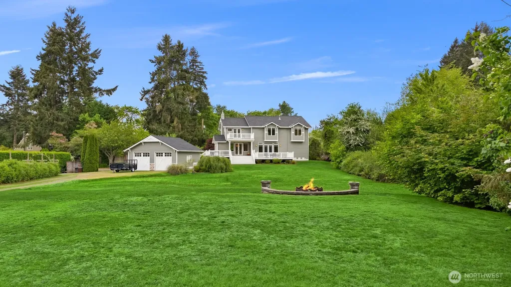 15390 Broom Street NE Bainbridge Island WA 98110