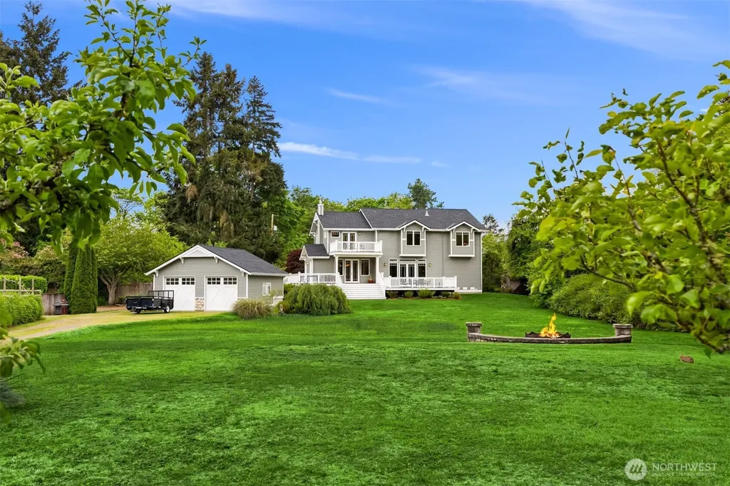 15390 Broom Street NE Bainbridge Island WA 98110